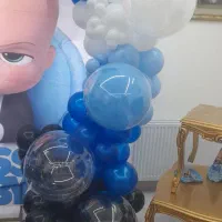 بادکنک آرایی تم سفید و آبی
