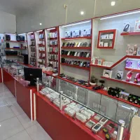 دکوراسیون فروشگاه موبایل و لپ تاپ