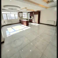 ۹۷ متر / فول امکانات / روبه آفتاب /شریعتی پلیس