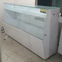 ویترین شیشه ای و ام دی اف