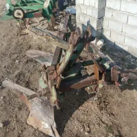 گاو آهن رومانی و مرز کش