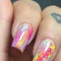 خدمات تخصصی کاشت ناخن