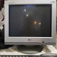 مانیتور کاملآ سالم