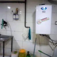 تمام وسایل فست فودی یکجا وتکی به فروش میرسد