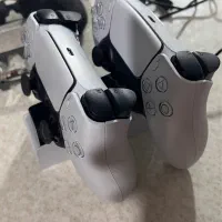 دسته ps5 بهمراه استند شارژ و فن دستگاه