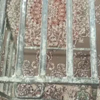 چهار پایه اهنی