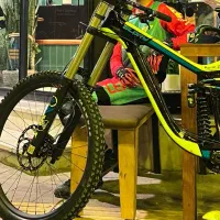 جاینت گلوری دانهیل|دوچرخه، اسکیت، اسکوتر|فردیس, فردیس|دیوار