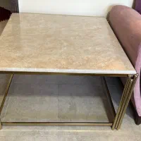 میز وسط . جلو‌مبلی تک