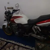 سی بی 1000عروسک