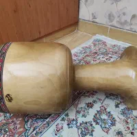 تنبک صمد شیرانی|سازهای سنتی|اصفهان, مفتح|دیوار