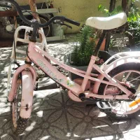 دو.چرخه دخترانه