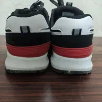 کفش ریبوک 43|کیف، کفش، کمربند|شاهین‌شهر, نظامی|دیوار