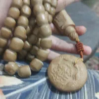 یک عدد تسبیح گلی اما پته سلام شده فروشی