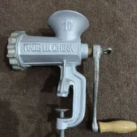 چرخ گوشت دستی شماره 10 نو نو