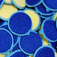 خانم خیاط ماهر و نیمه ماهر