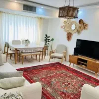 سالن-بزرگ-نورگیر-عالی-نزدیک-به-بر-اصلی-فرهنگ-شهر