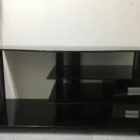 میزتلوزیون شیشه ای