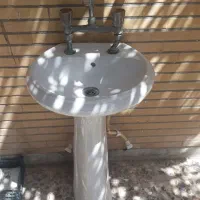 سنگ روشویی و شیر سرد و گرم