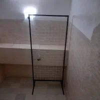 استند زمینی ابعاد ۲ در ۲۱۰ در حد نو