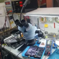 جویای میز تعمیرات موبایل در مرکز شهر