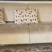 مبل راحتی چهارنفر دست دوم نو و‌ جدید.تخت خواب شو|مبلمان خانگی و میز عسلی|قم, سالاریه|دیوار