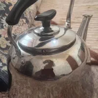 یک عدد کتری استیل ۴لیتری بفروش میرسد