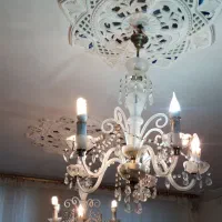 سه عدد لوستر شیشه ای و کریستال