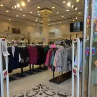 فروشنده برای مانتو فروشی
