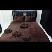 فروش تخت خواب و یک عدد کمد بغل