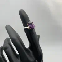 ساخت انواع انگشتر و زنجیر نقره با طرح و سنگ دلخواه