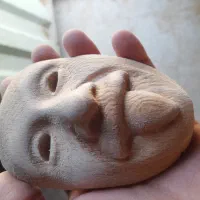 صورتک چوبی طرح انیشتین