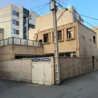 فروش خانه ویلایی ۲۰۰ متری دوطبقه خ ۲۲ بهمن