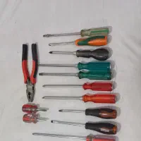 تعدادی پیچ گوشتی کارکرده در حد نو