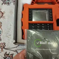 یک عدد دستگاه حضور و غیاب پرتابل و ثابت ZKT نو