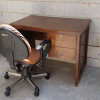 میز تحریر و صندلی چرخ دار