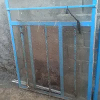 پنجره آهنی سنگین