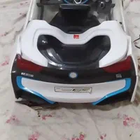 ماشین شارژی|اسباببازی|صحنه, |دیوار