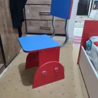 میز تحریر بهمراه صندلی کودک