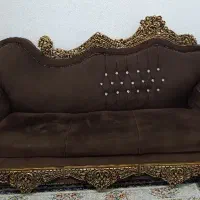 مبل سلطنتی با میز و گل میز