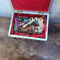 صندوق چه وسایل قیمت توافقی|کلکسیون اشیاء عتیقه|نیشابور, فردوسی جنوبی|دیوار