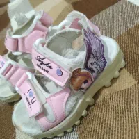 کفش بچگانه