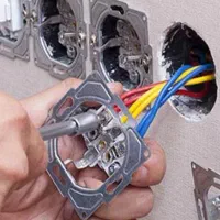 برقکار و سیم کشی ساختمانی و کلیه خدمات انجام میشود|خدمات پیشه و مهارت|مشهد, حرم مطهر رضوی|دیوار