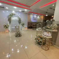 سالن شیک برای جشن و مراسمات|خدمات پذیرایی، مراسم|رشت, معلم|دیوار