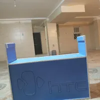 میز موبایل فروشی یا لوازم آرایشی و غیره