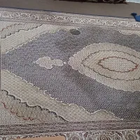 فرش قرمز و کرم