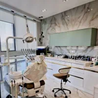 دستیار دندانپزشکی و منشی