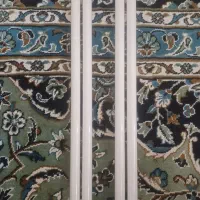 تعدای لامپ دوقلو به فروش می‌رسد