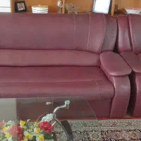 مبل راحتی و میز عسلی