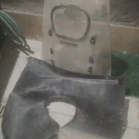 طرق با چادروش موتور با دستکش سالم