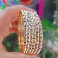 النگو طلاروس